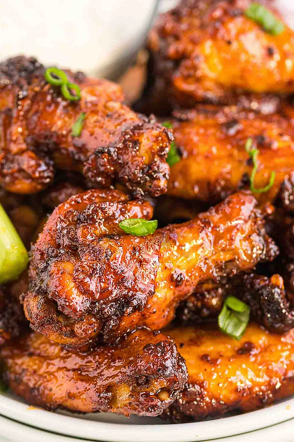Honey & Garlic Sticky Wings (6)